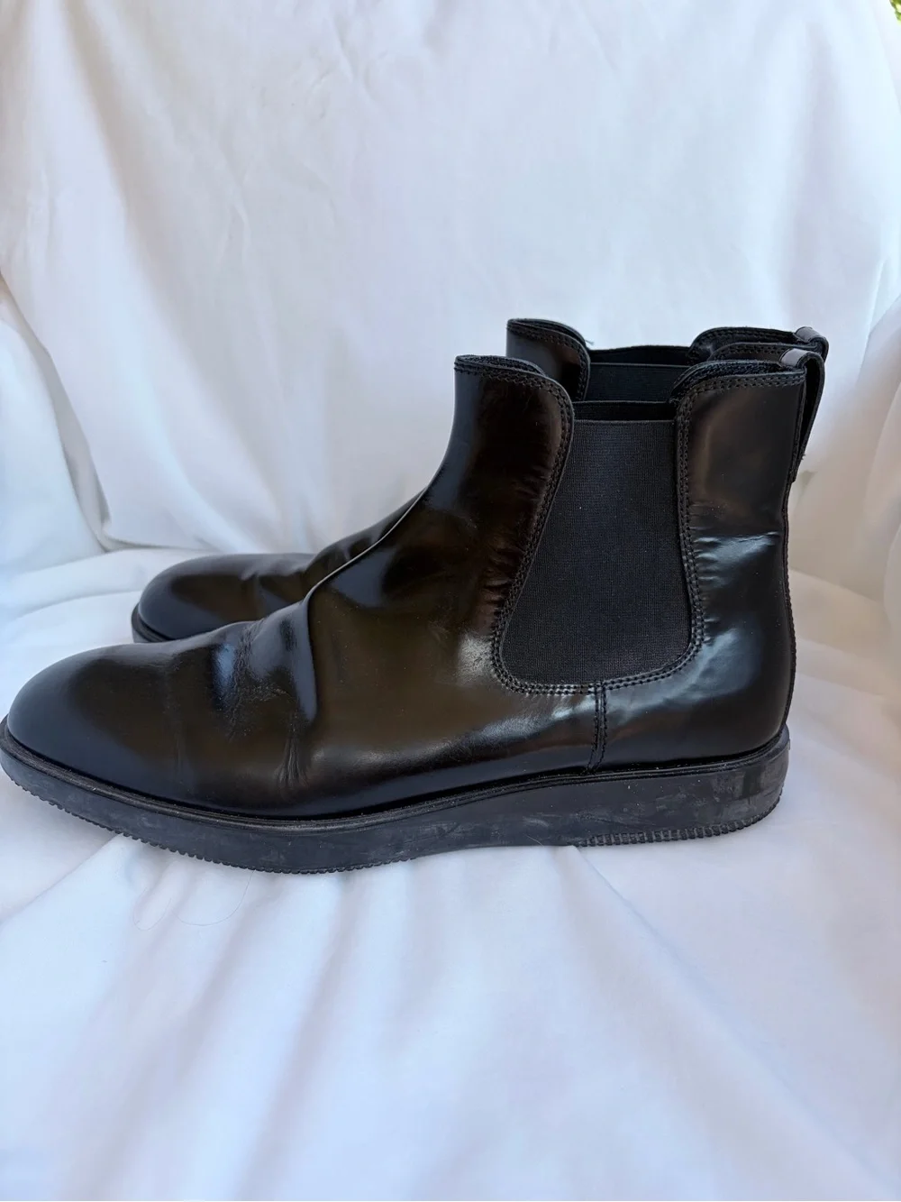 Hogan Men's Black Leather Chelsea Boots Like New Condition -Sz 9.5 EU/10.5 US
